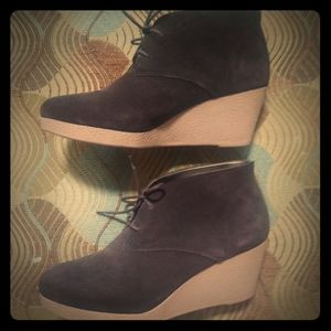Talbots 7M Brazil Made Suede Wedges